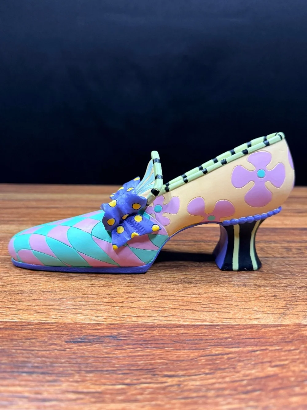 SHANNON MCGRAW Colorful Decorative High Heel Shoe Figurine